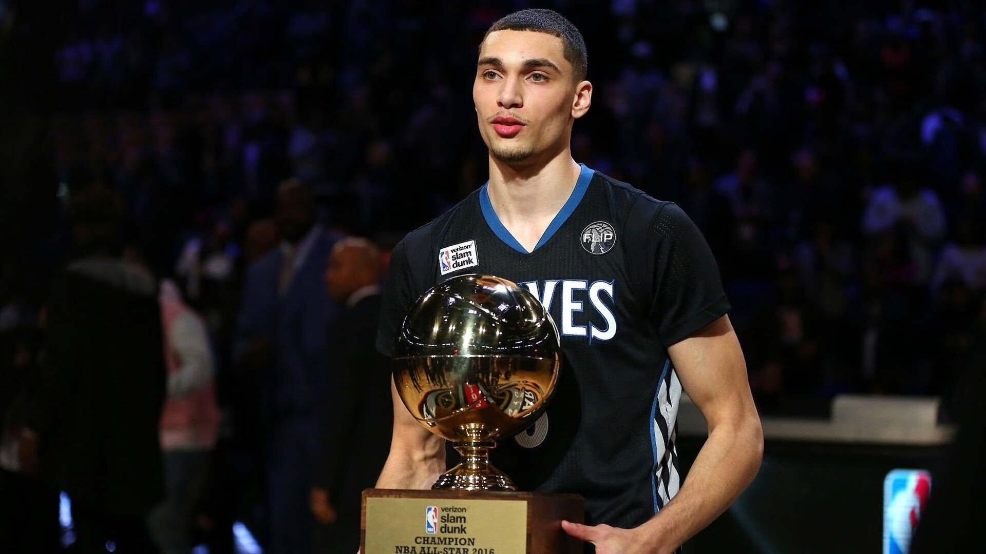 法网鏖战拉沃尔杯，穆雷状态火热，重塑传奇之路