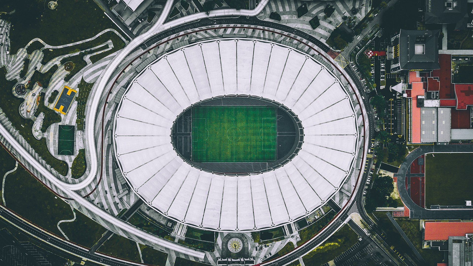开云体育世界杯2026-迈凯伦的逆袭密码，当皮亚斯特里的炽热引擎，点燃哈斯车队的至暗时刻